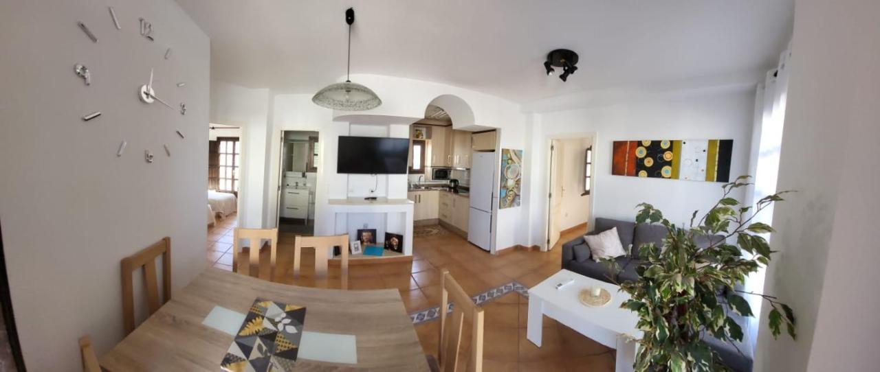 Casa Micha Lejlighed Torrevieja Eksteriør billede